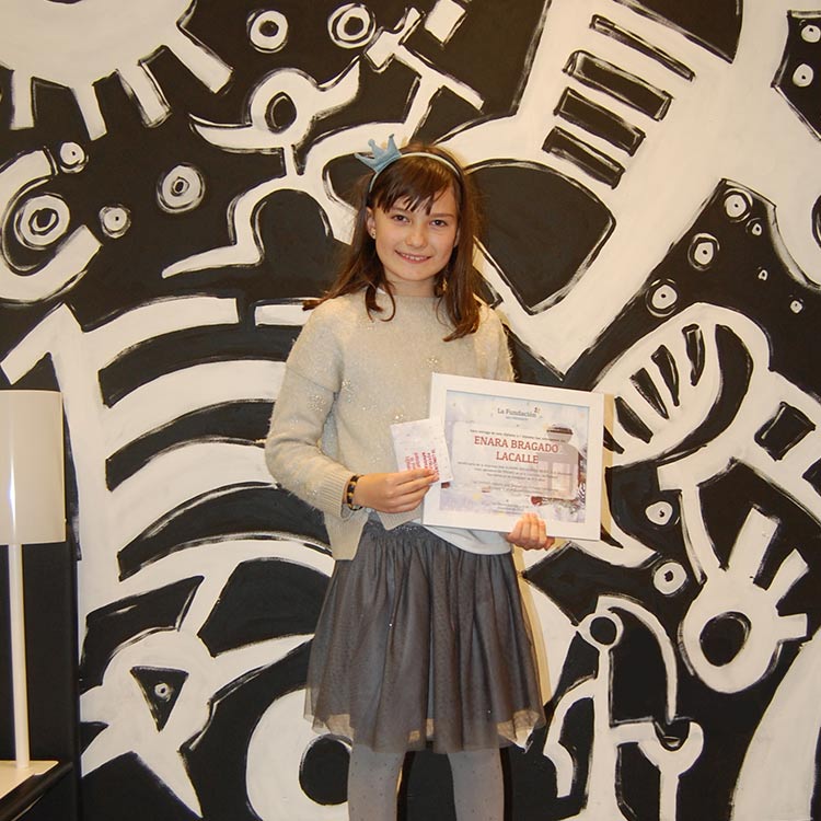 Enara-Bragado-concurso-postales-navidad-la-fundacion-2025